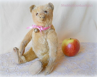 Antique Steiff teddy bear 1912 – 1925 produced 12 inch blonde mohair plush bear with hug-me squeaker, antique German bear in good condition