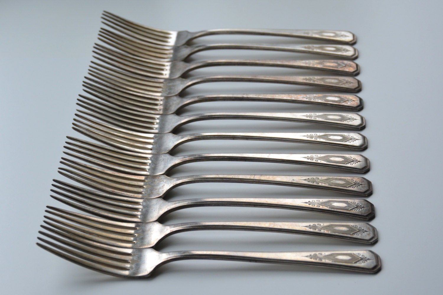 Vintage Oneida Nuart 1932 Wm A Rogers A1 Plus Silverware