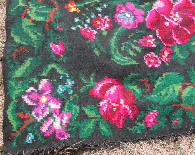 Bessarabian Kilim & area rugs, Handmade, Vintage. Eco-Friendly. rose carpet