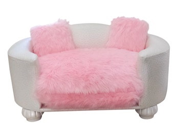 Items similar to Luxury Pet Bed on Etsy