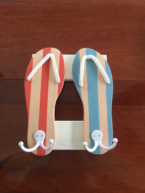Flip flops handtuchhalter strand zeichen von peavypieces auf etsy