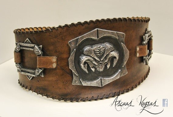 Barbarian Belt Leather. LARP. Diablo style. Conan by AscuasNegras