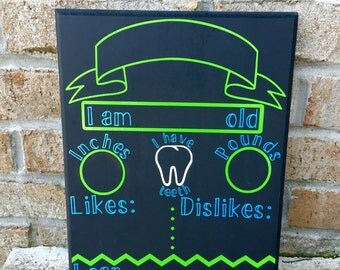 Monthly Baby Board / Baby Chalkboard / Baby Chalk Board / Baby Picture Prop / Birthday Sign / Monthly Baby Sticker Alternative