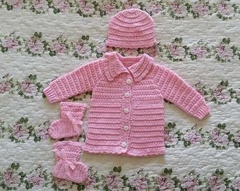 Items similar to Baby Girl Sweater Set with Hat and Fleece Blanket Size ...