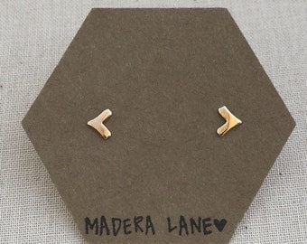 Tiny Chevron Stud Earrings in Gold. Sterling Silver Posts. Geometric Studs. Basic Shape Earrings. Minimalist Everyday Jewelry.