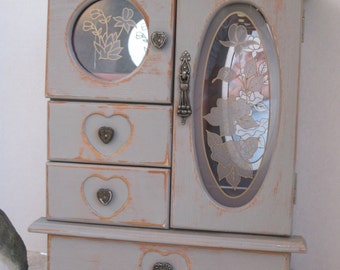 So Cute Shabby Style Painted French Linen Distressed and Waxed Wood Jewelry Box with Gray Stain Glass