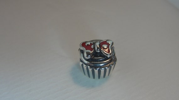 pandora minnie mouse cupcake charm pandora minnie mouse cupcake charm