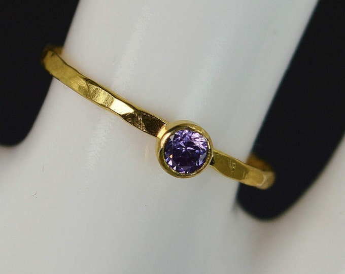 Dainty Solid 14k Gold Amethyst Ring, Gold Solitaire, Solitaire Ring,Solid Gold, February Birthstone, Mothers RIng, Solid Gold Band, Gold