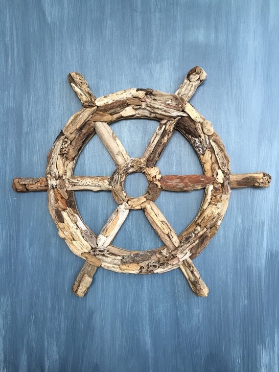 Driftwood Ships Wheel Nautical & Coastal Wall Decor