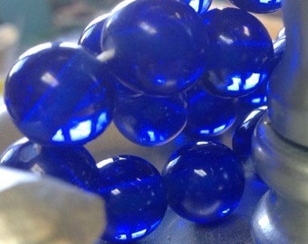 translucent cobalt vintage round 10-12 mm Japanese glass beads