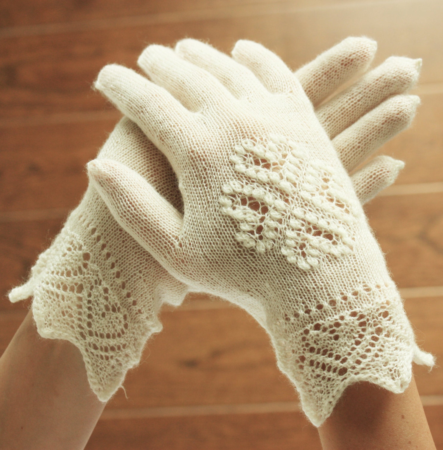 Handknitted gloves White Estonian Lace Bridal Gloves White