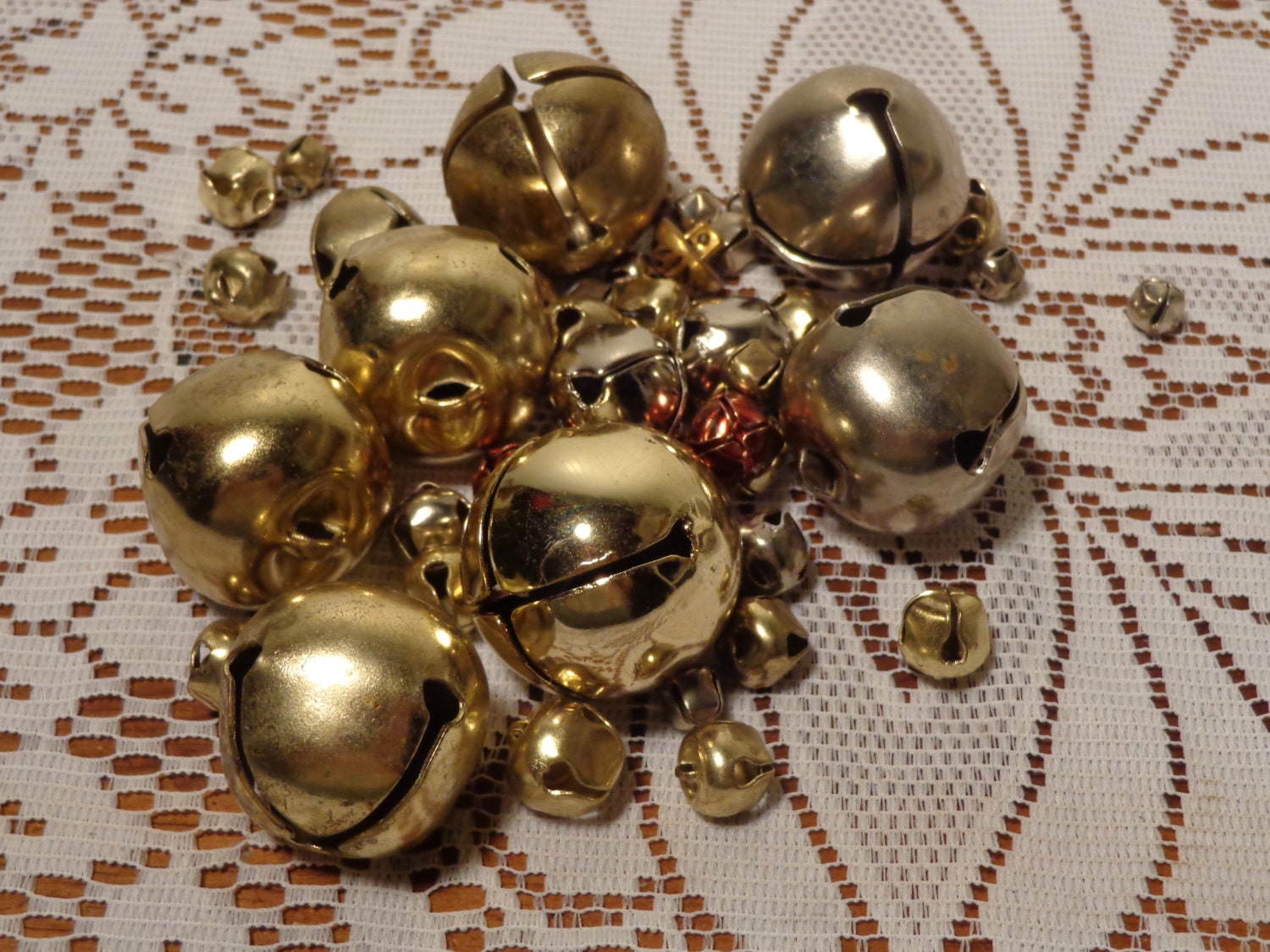 Vintage Jingle Bells Assorted Jingle Bells by BubbiesMemories