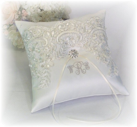 Ring Bearer Pillow Ivory with Silver Thread Ivory Ring Bearer