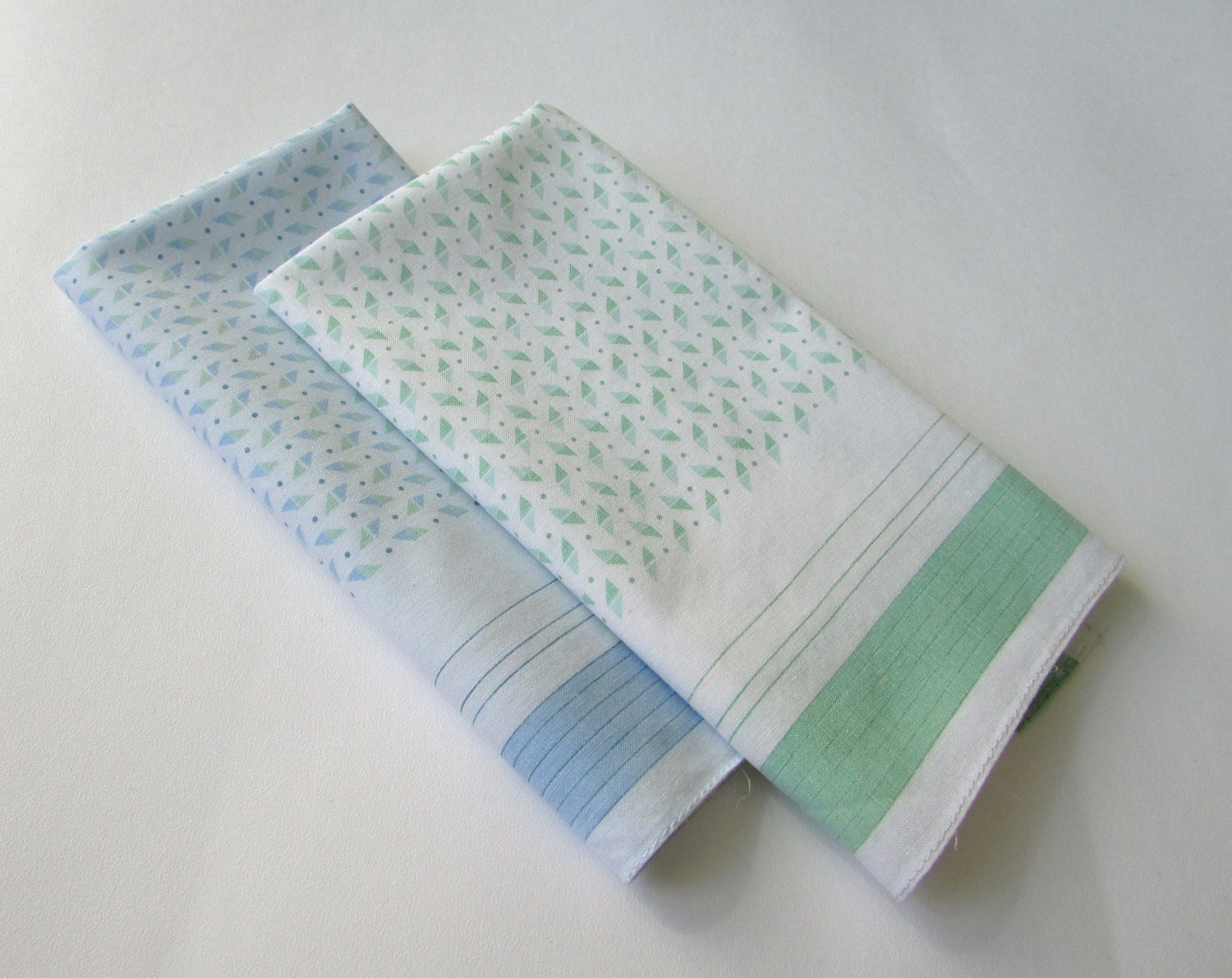 Set of 2 men's vintage handkerchiefs Large Cotton
