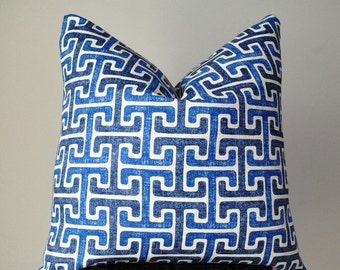 Blue Geometric pillow, Pillow cover, Pillows, Blue white throw cover, Decorative Pillows, Cushion cover, 18x18 pillow cover, Toss Pillow