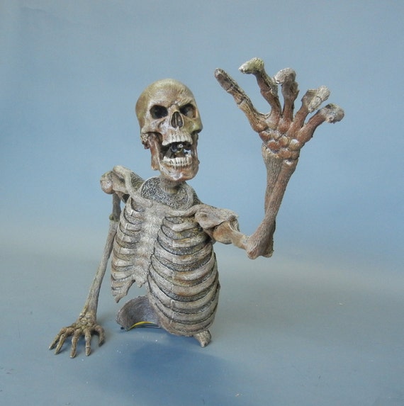 Groundbreaker Skeleton Scary Halloween Prop