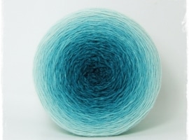 Ocean Breeze* Gradient yarn Merino hand dyed - fingering weight