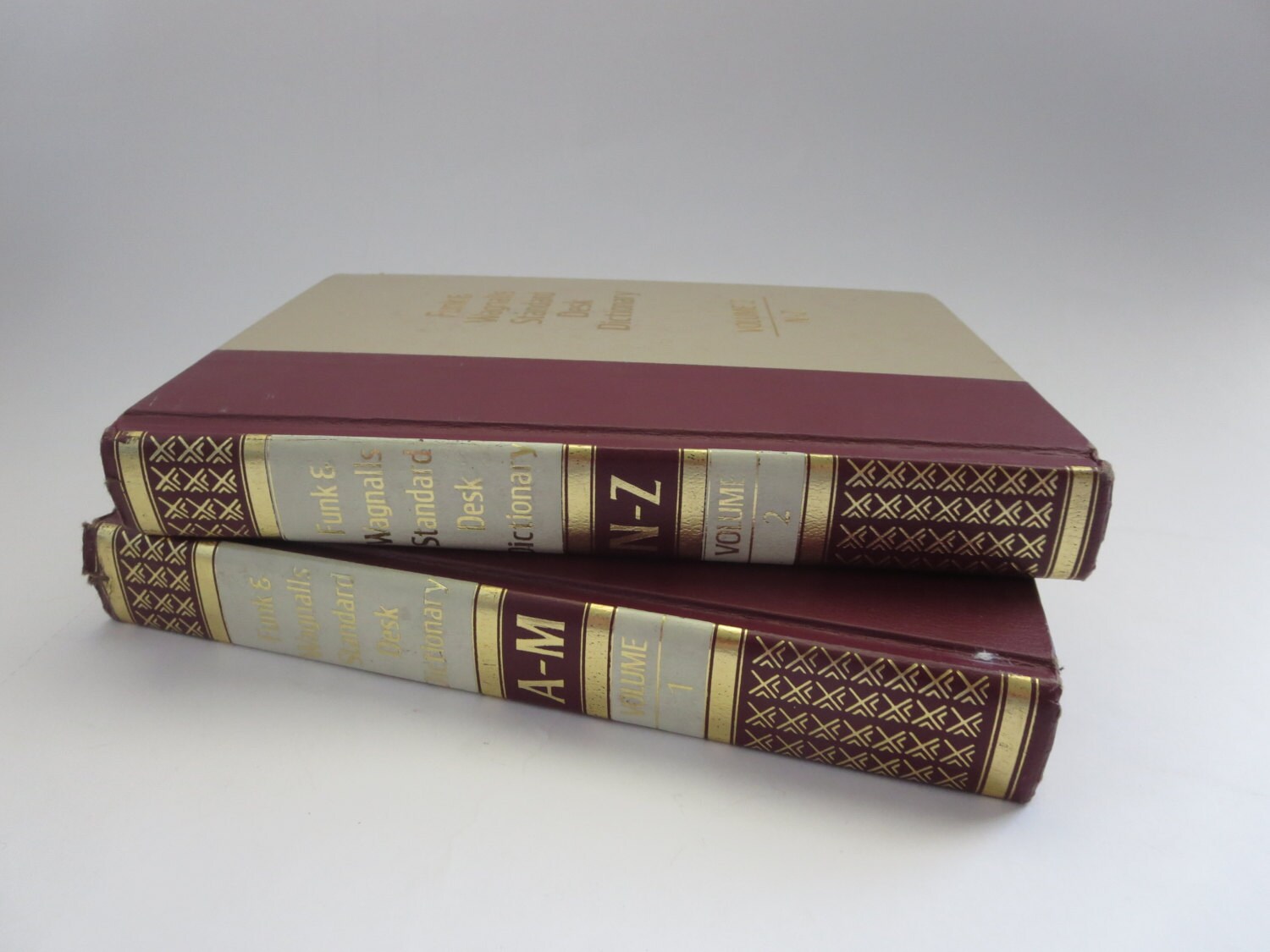 Funk and Wagnalls Standard Desk Dictionary Two Volume by Klassic