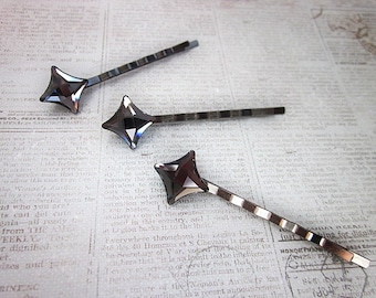 Silver Star Hair Pin -- Silver Hair Pin -- Swarovski Hair Pin -- Crystal Hair Pin -- Sparkling Bobby Pin -- Starlet Hair Pin -- Grey Hairpin