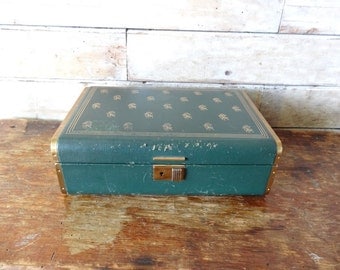 Vintage Jewelry Box Dark Green an Metal From 50s or 60s