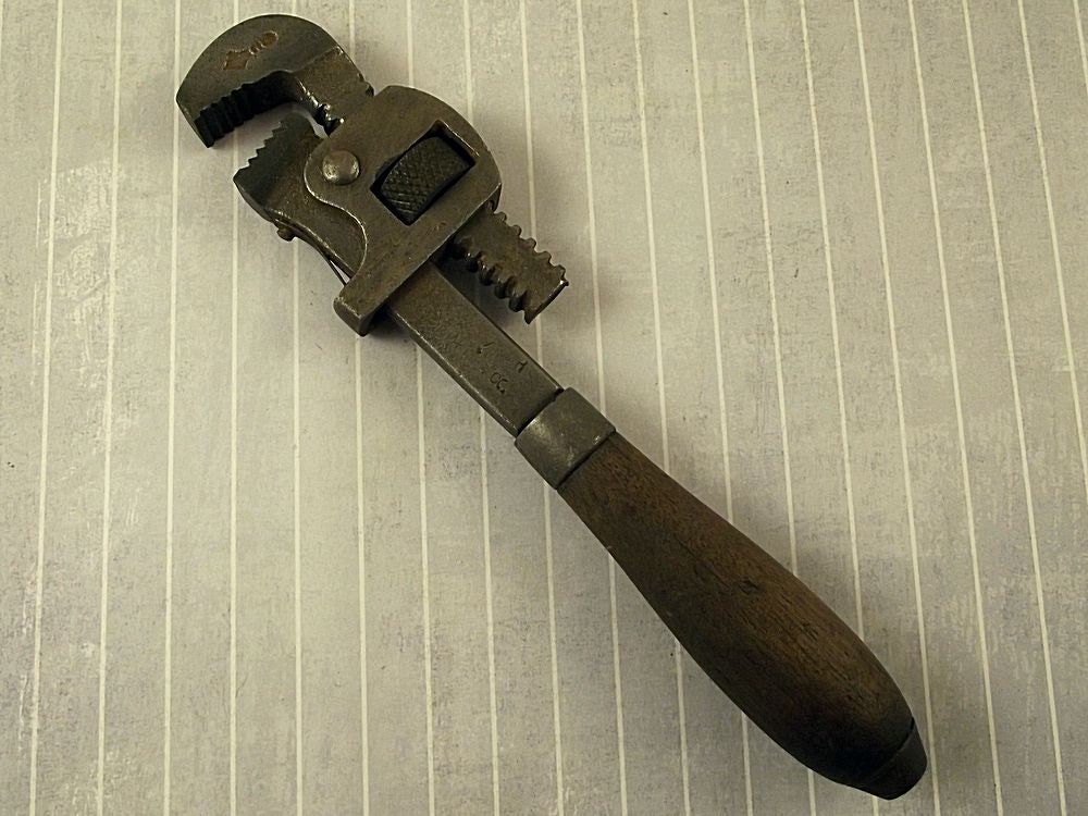Vintage Small Stillson Pipe Wrench 6 Wood Handle Walworth MFG