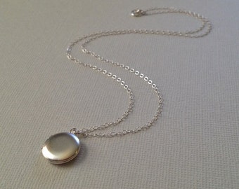 Silver Locket Necklace -Locket Necklace in Silver -Small round Silver Locket Necklace