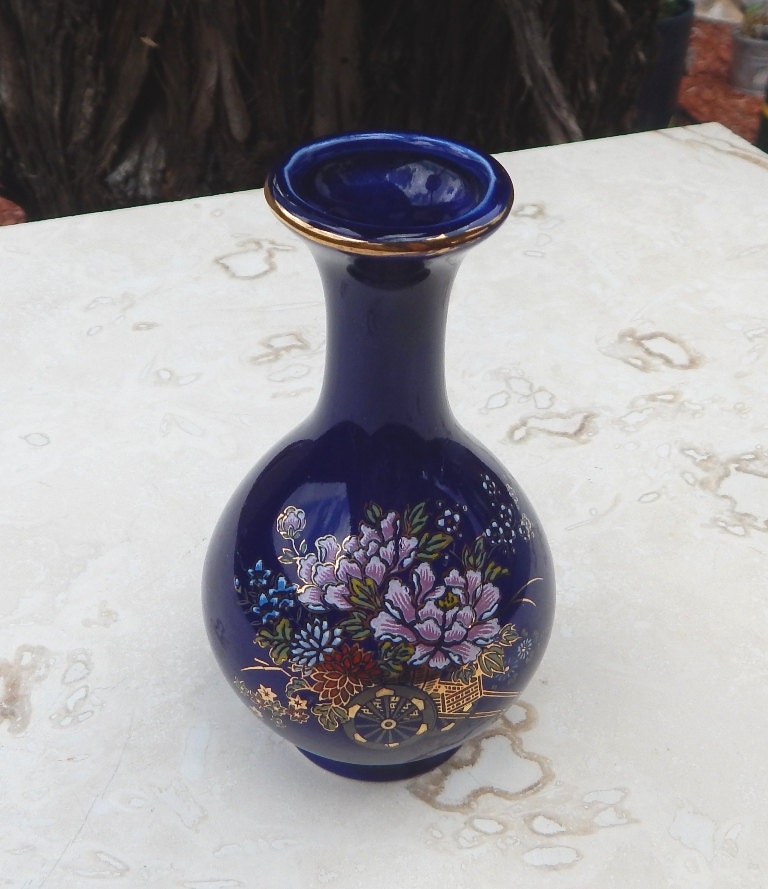 Vase Made Japan 117
