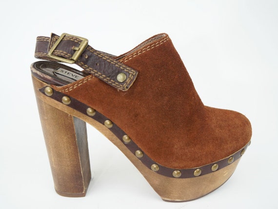 steve madden suede clogs
