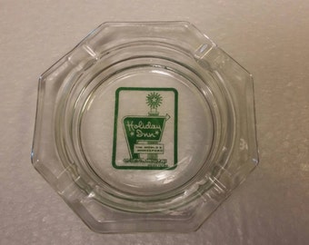 HOLIDAY INN Vintage "Souvenir" ASHTRAY