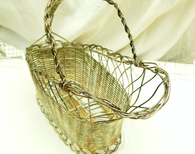 Vintage French Silver Plated Wire Wine Basket / Dining / Tableware / Dinner Party / Restaurant / Kitchenware / Wine Serving / Bottle Basket Vintage French Silver Plated Wire Wine Basket / Dining / Tableware / Dinner Party / Restaurant / Kitchenware / Wine Serving / Bottle Basket