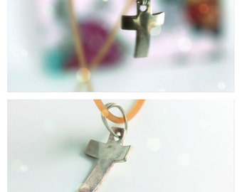 small modern cross- sterling silver 925