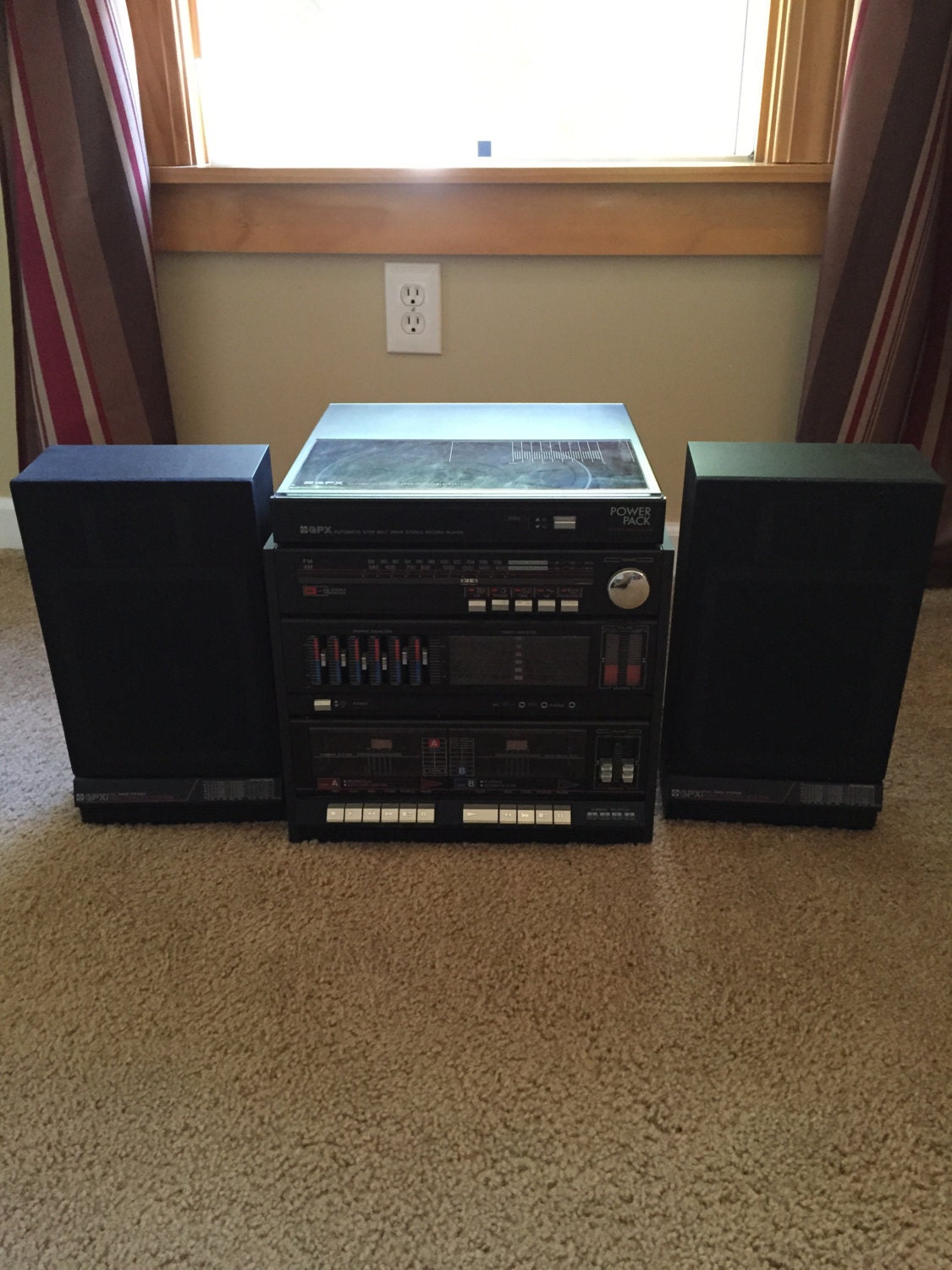 GPX record player Stereo System with Speakers
