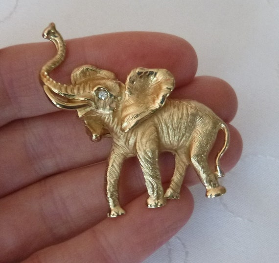 Napier Elephant Brooch Pin Vintage 1970s Gold Animal Figural