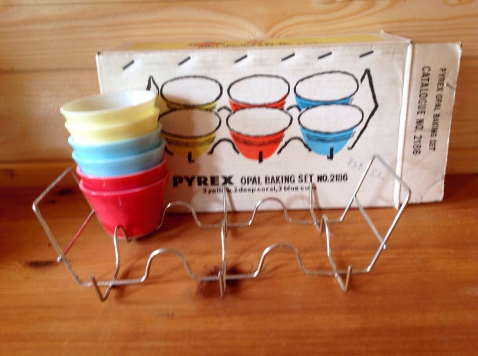 JAJ Pyrex Opal Baking Set ramekins or custard cups with metal