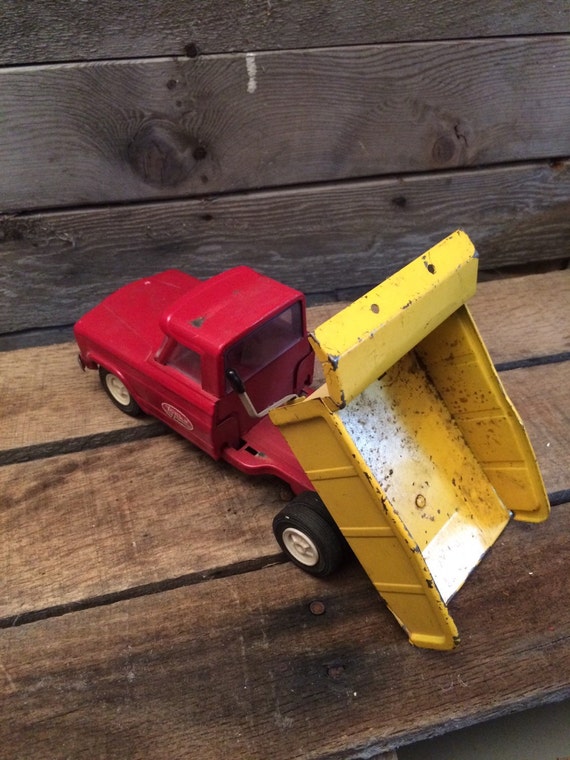 Vintage Tonka Jeep DumpTruck 1962-1969