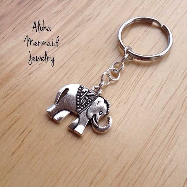 Decorative Silver Elephant KeychainYoga Charm Purse