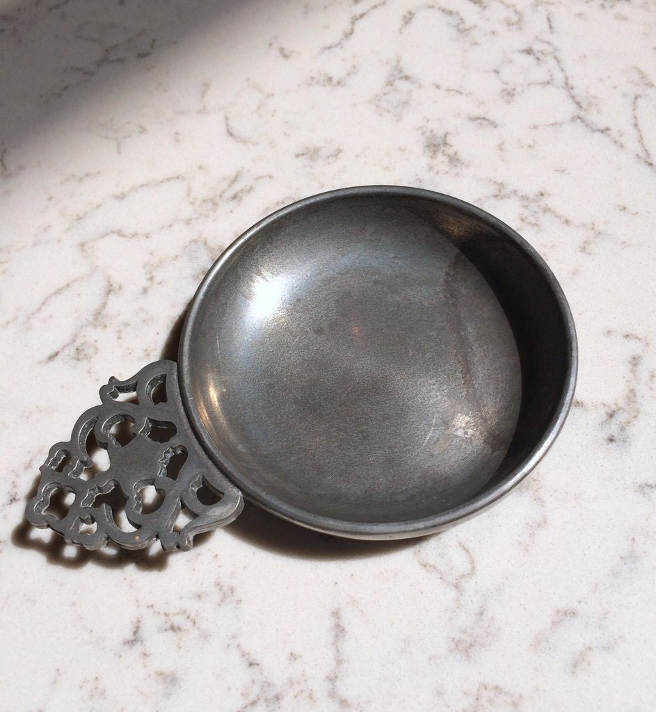 Vintage Stede Pewter Porringer Vintage reproduction with