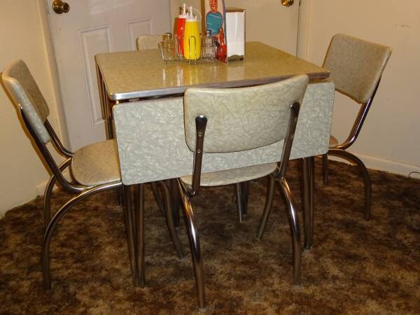 A Very Nice 1950’s Chrome Dinette Set – Haute Juice