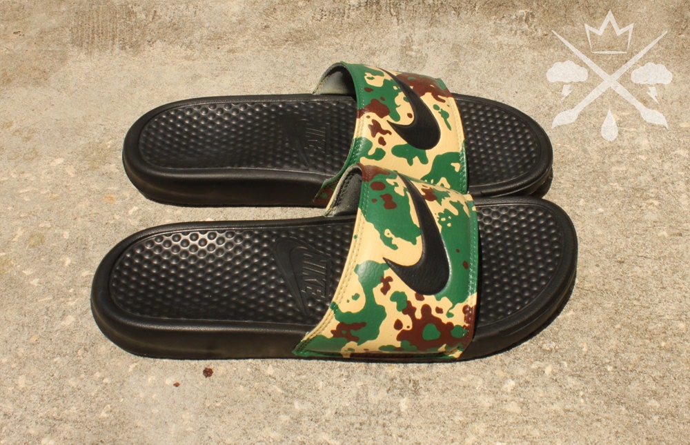 nike camouflage slides