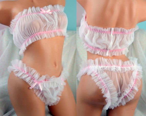 Frilly Panties For 90