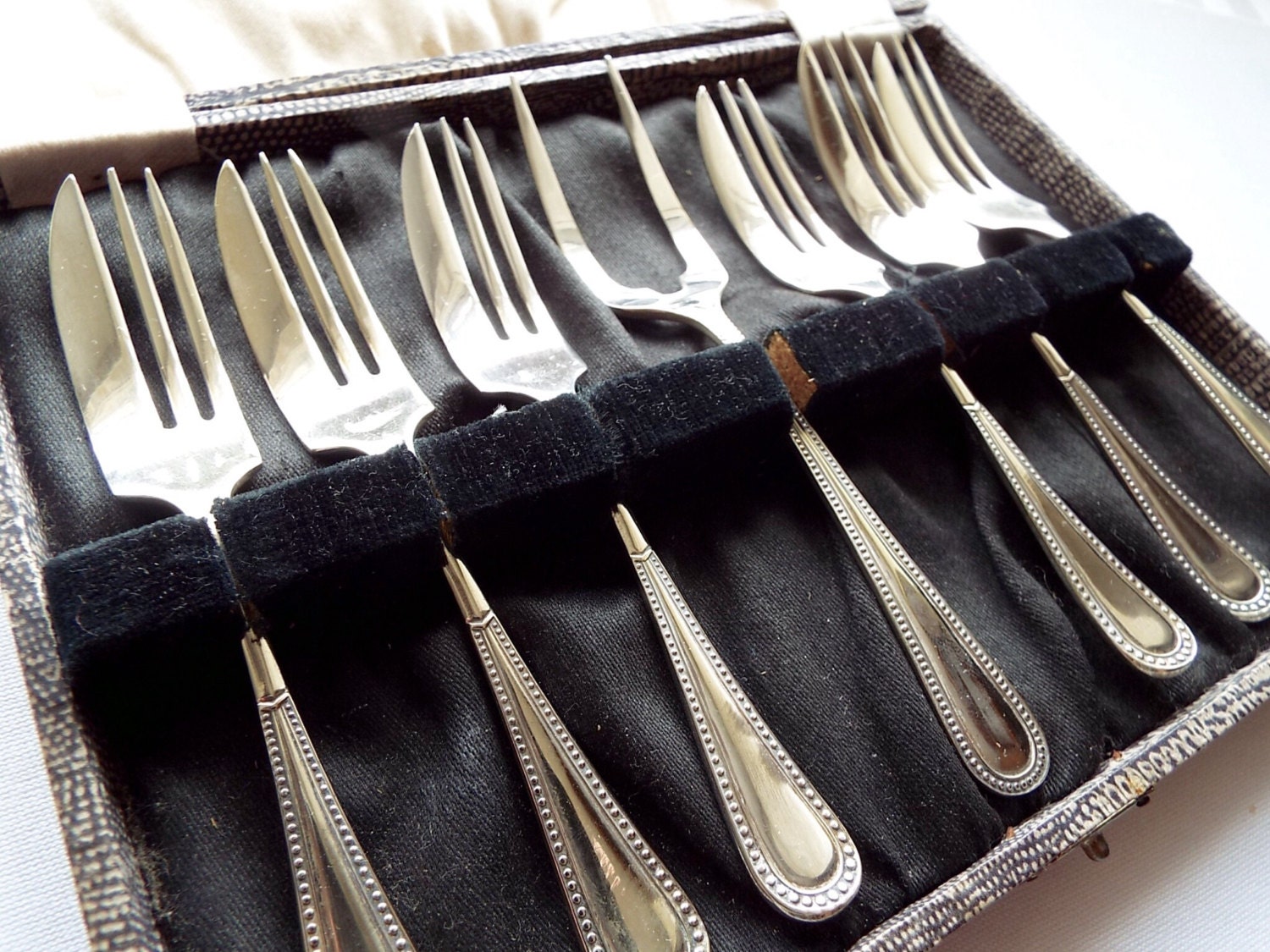 Silver Plate Cake Forks, Boxed Set of English Silver Plated Vintage
