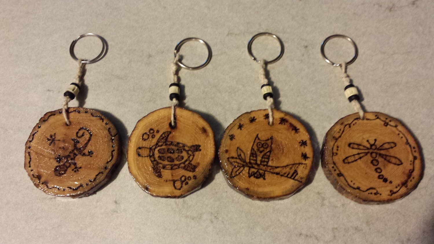 Personalized Animal Design Wood Keychains Choose from the