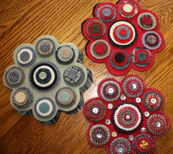 Precut Wool Kit SCALLOPED Wool Penny Rug by AshtonPublications