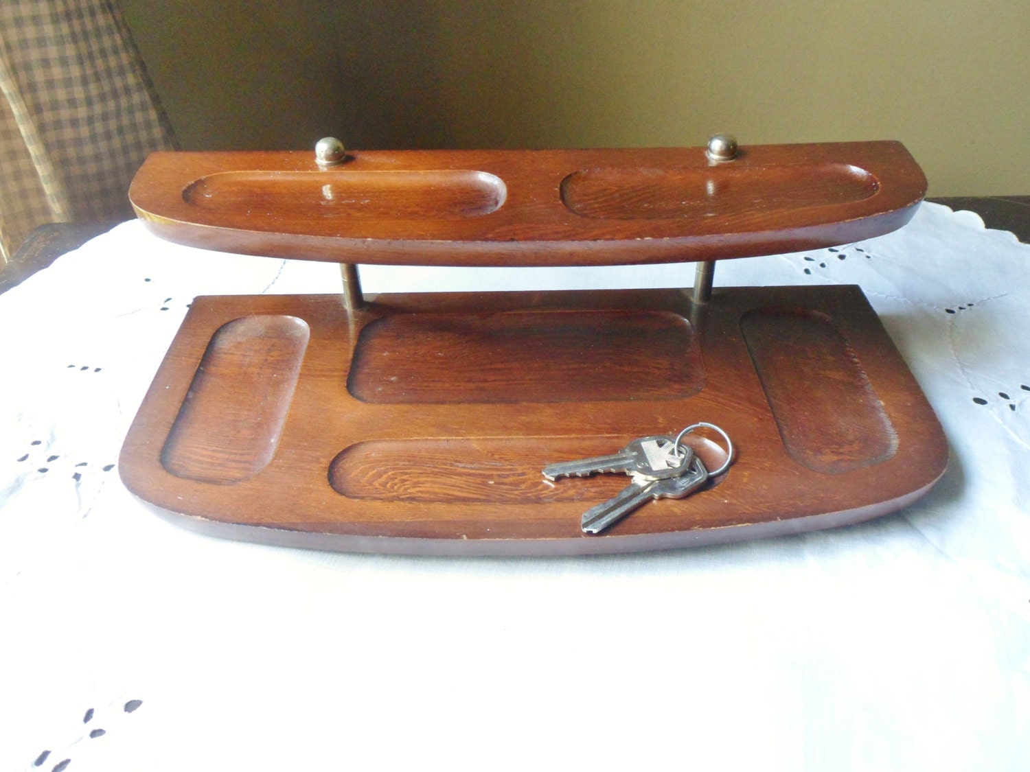 Men's Dresser Valet Two Tier Wooden Dresser Caddy