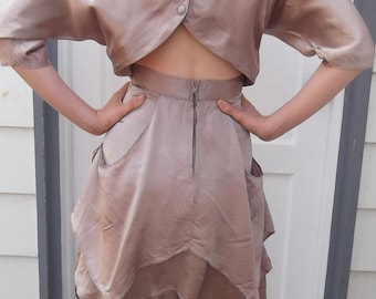 CHAMPAGNE COLORED DRESS 1980s Keyhole Back Size Small