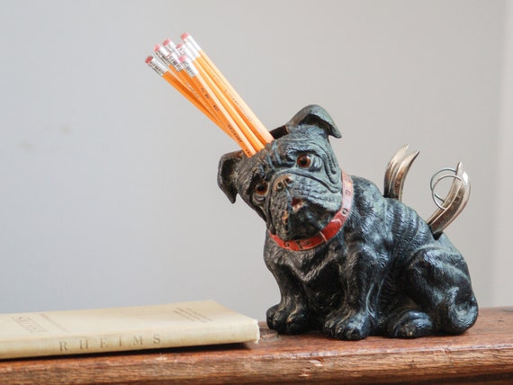 brush for pugs vintage 1940 s large bulldog pug brush comb shoe brush for pugs vintage 1940 s large bulldog pug brush comb shoe