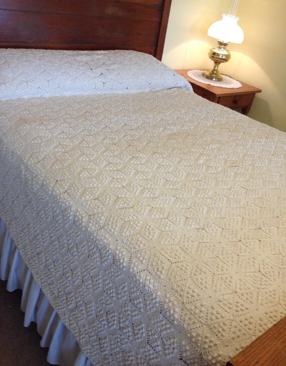 Hand Crocheted Bedspread Handmade Vintage Heavy Cotton