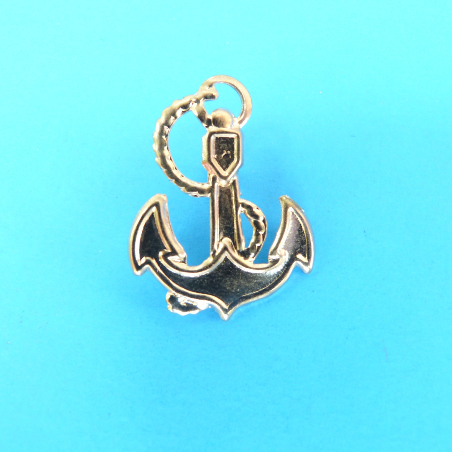 5 Gold Toned Anchor Lapel Pins