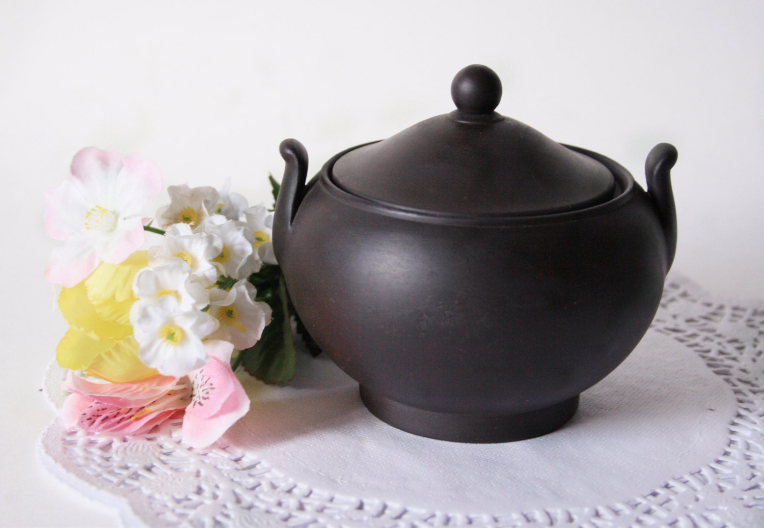 Download Wedgwood Black Basalt Sugar Jar Black Matte Tea Set Sugar Jug Yellowimages Mockups