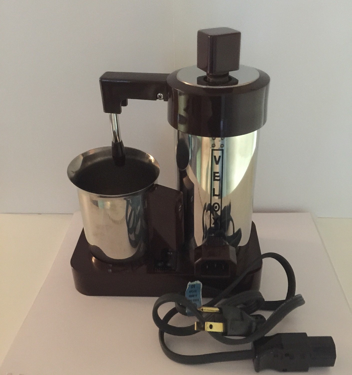 Velox electric espresso coffee maker with electonic sound